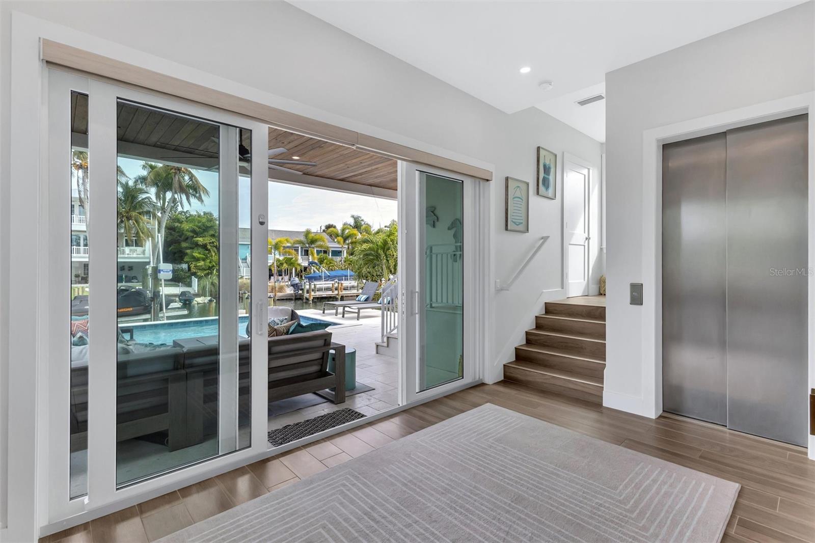 SIESTA BEACH - Residential