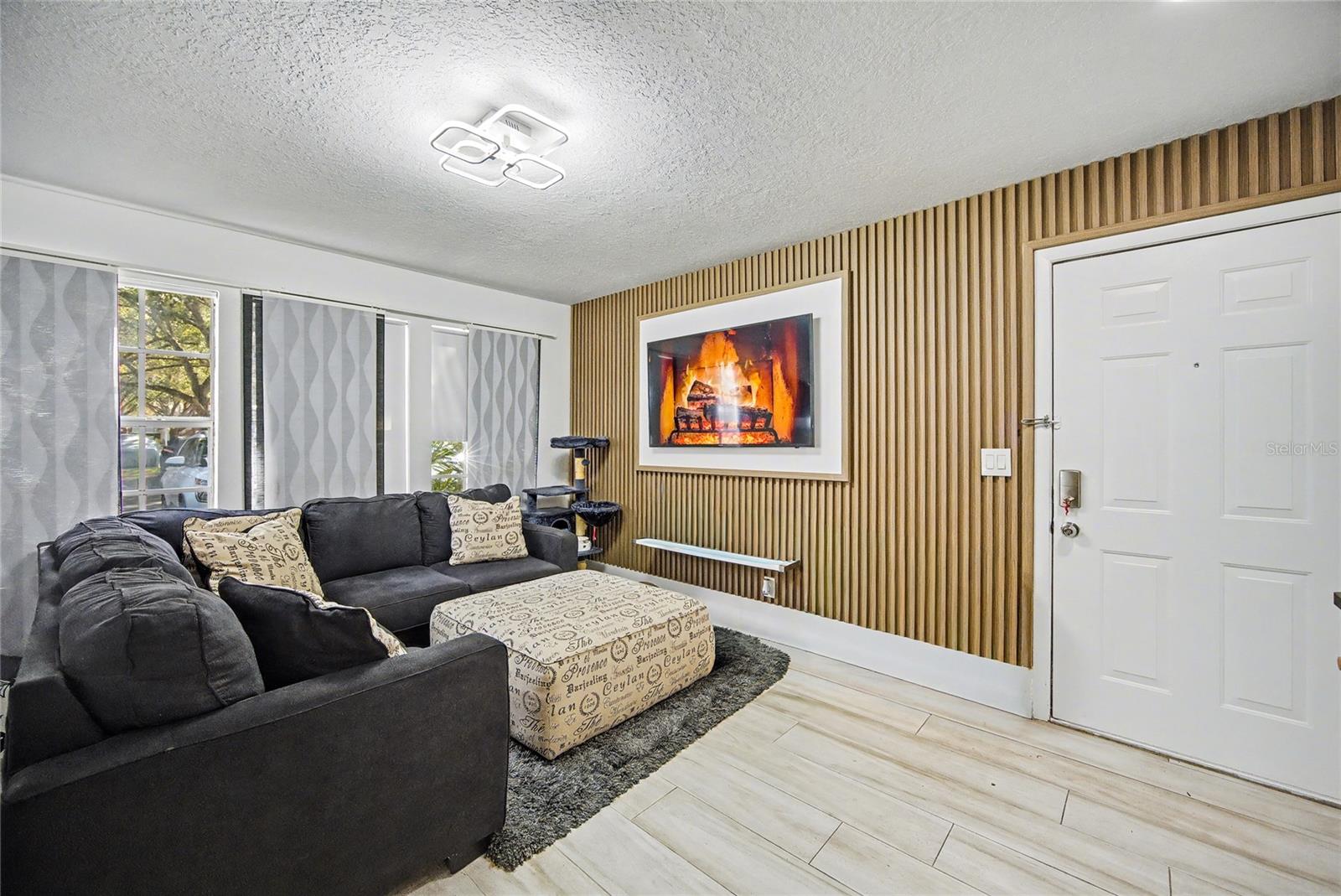 LEXINGTON PLACE - Residential