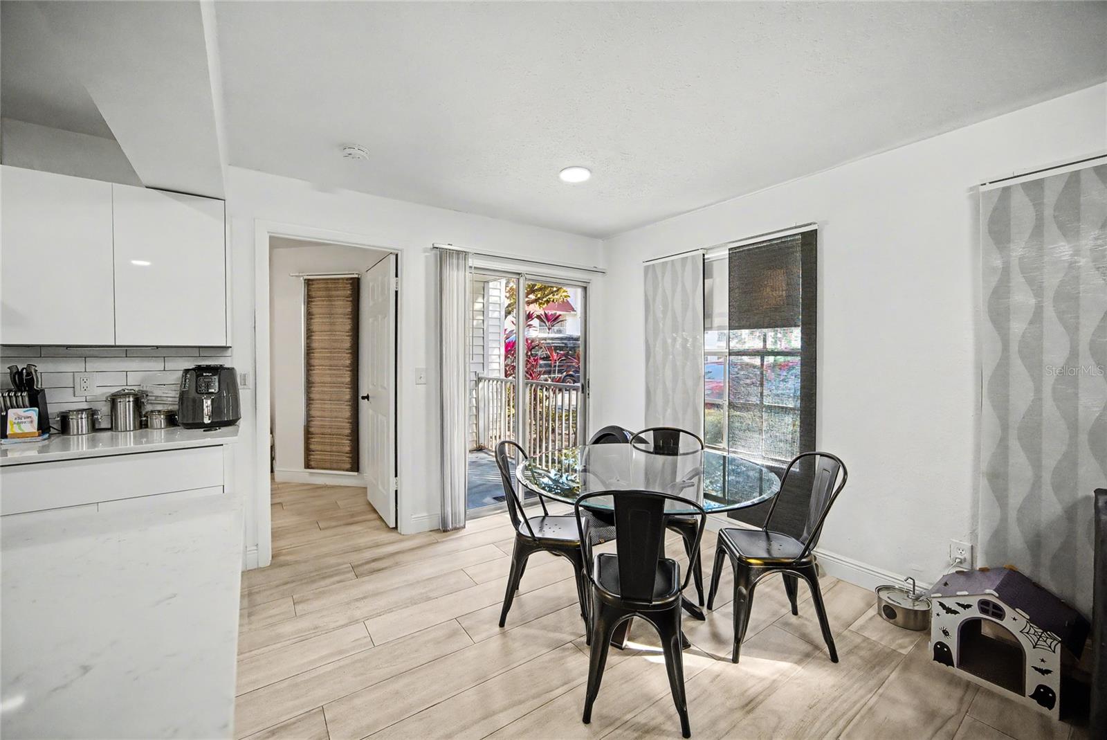 LEXINGTON PLACE - Residential