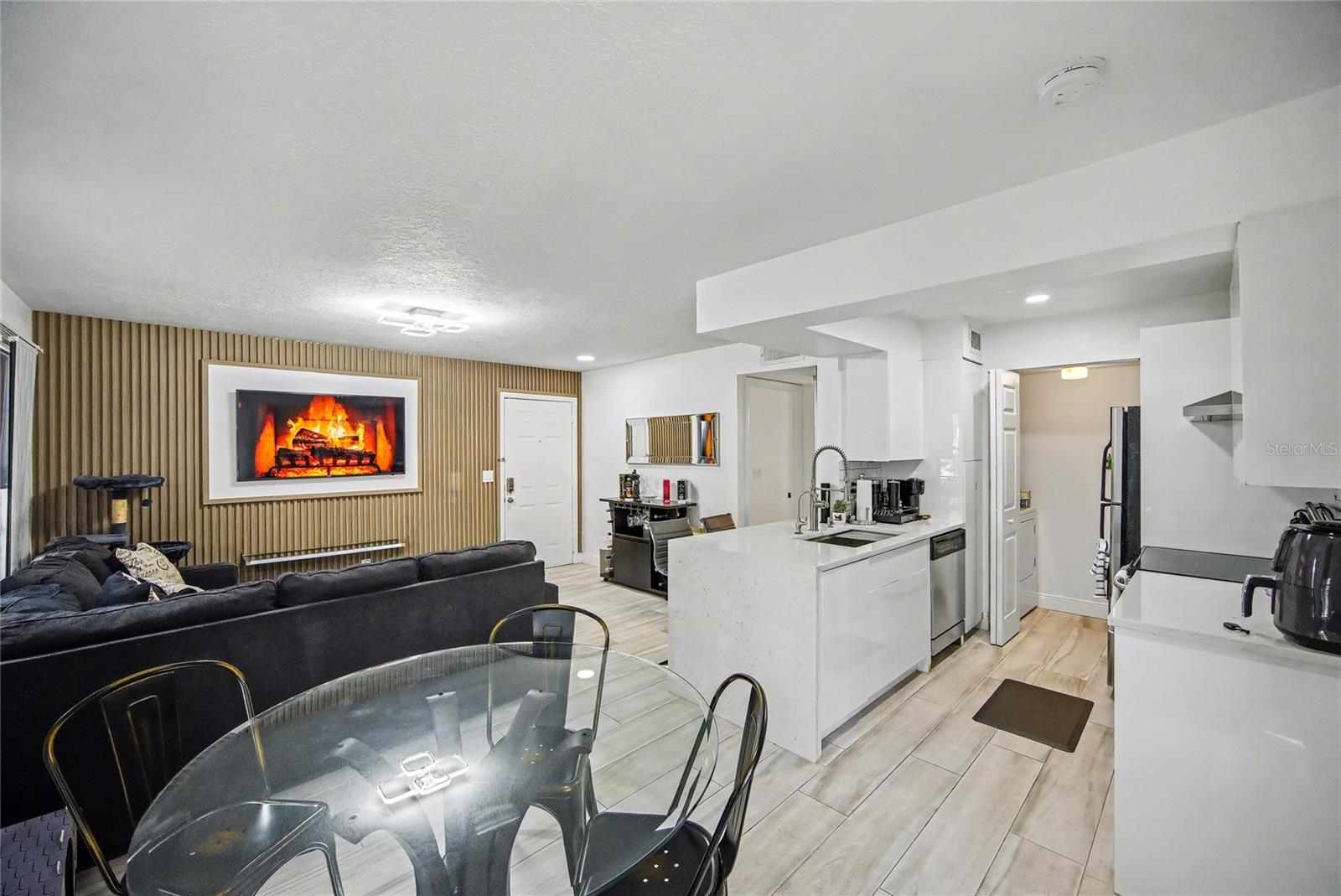 LEXINGTON PLACE - Residential