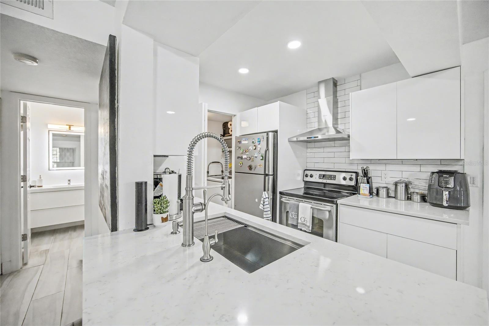 LEXINGTON PLACE - Residential