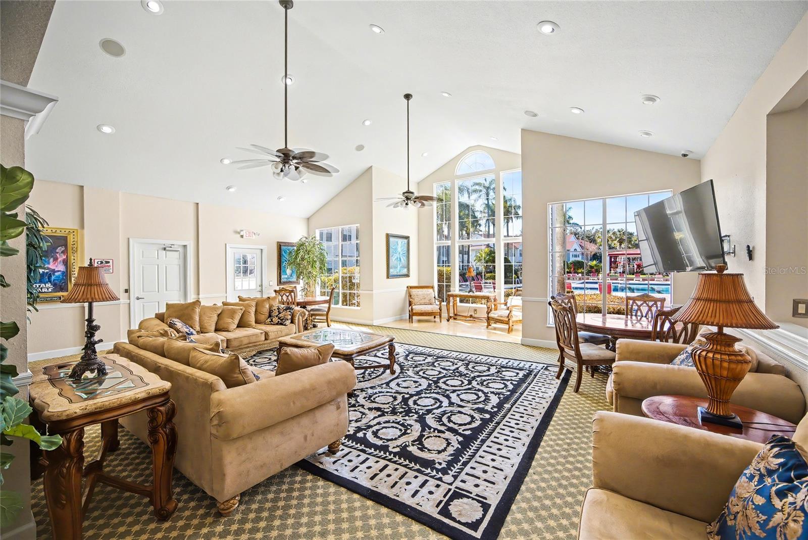 LEXINGTON PLACE - Residential