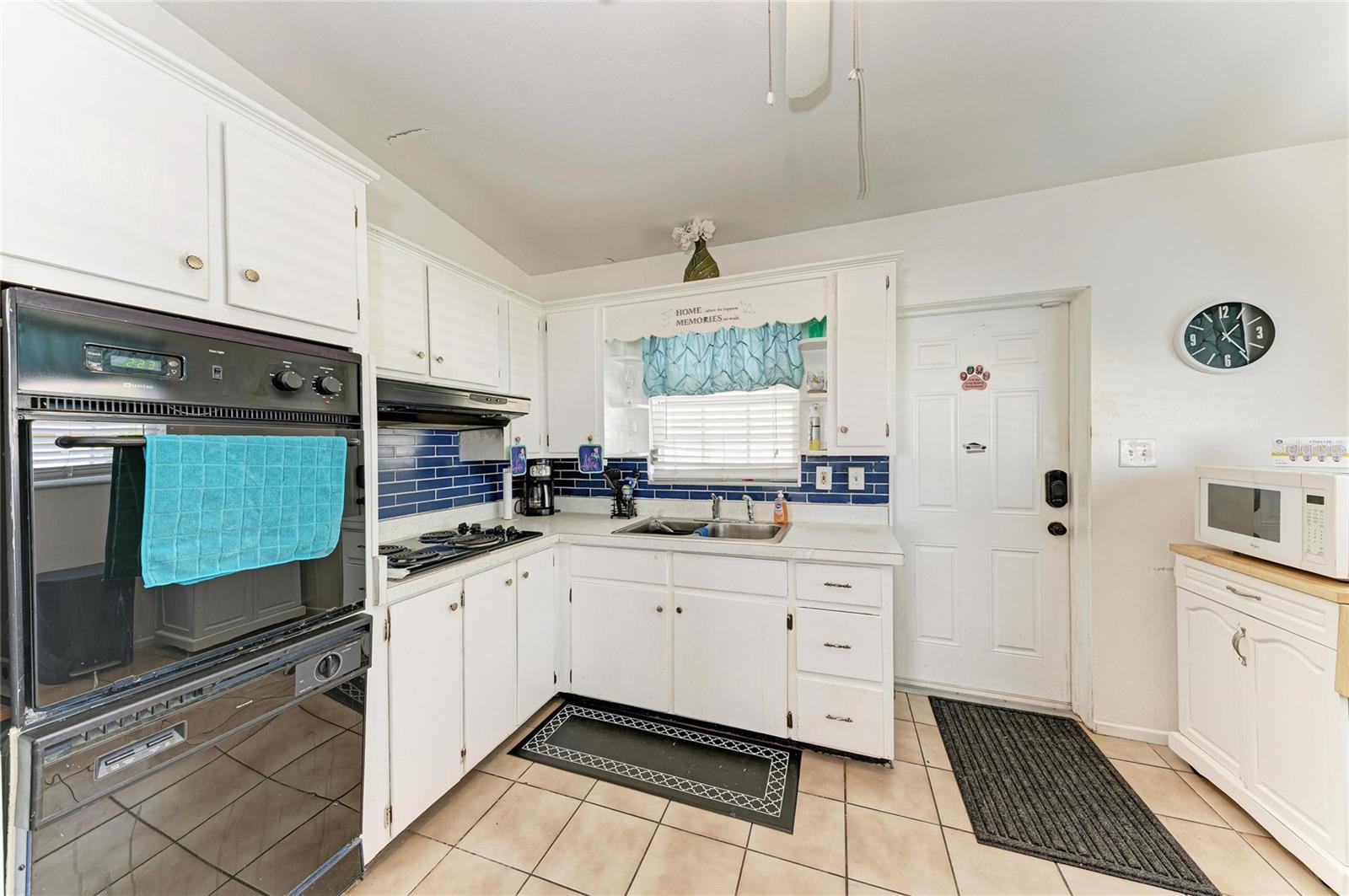 HUDSON PARK - Residential Income