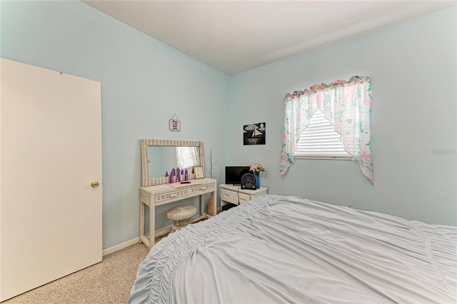 HUDSON PARK - Residential Income