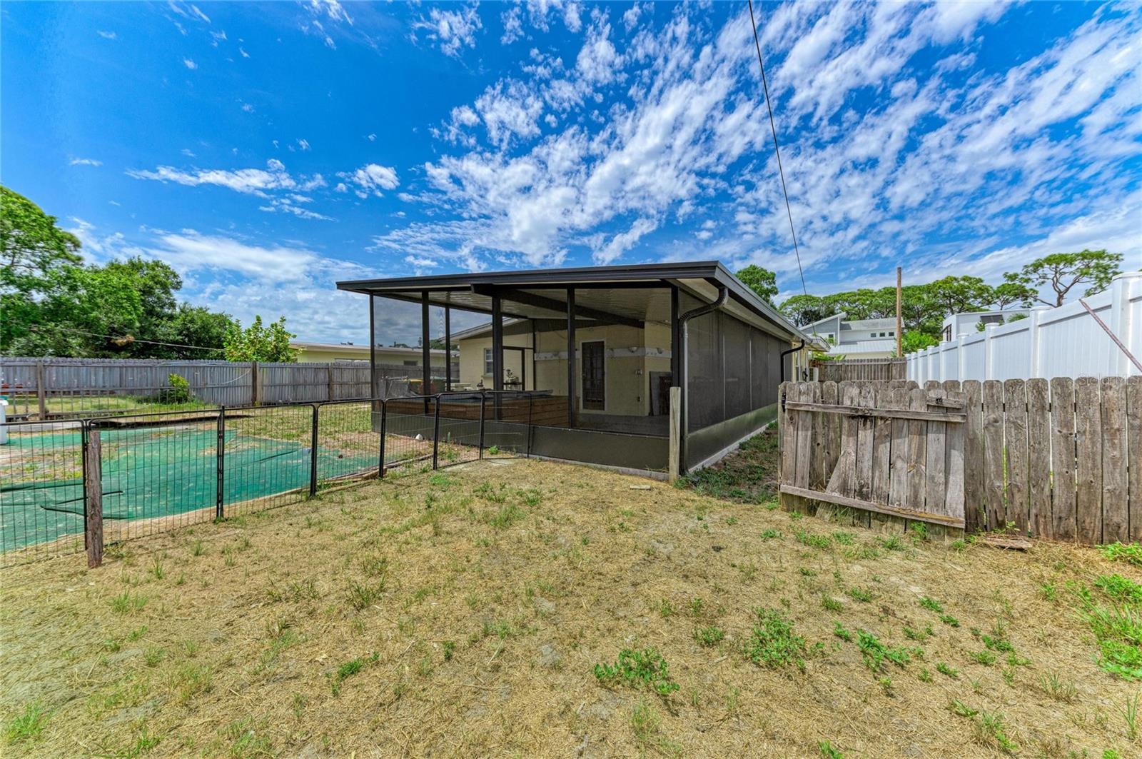 HUDSON PARK - Residential Income