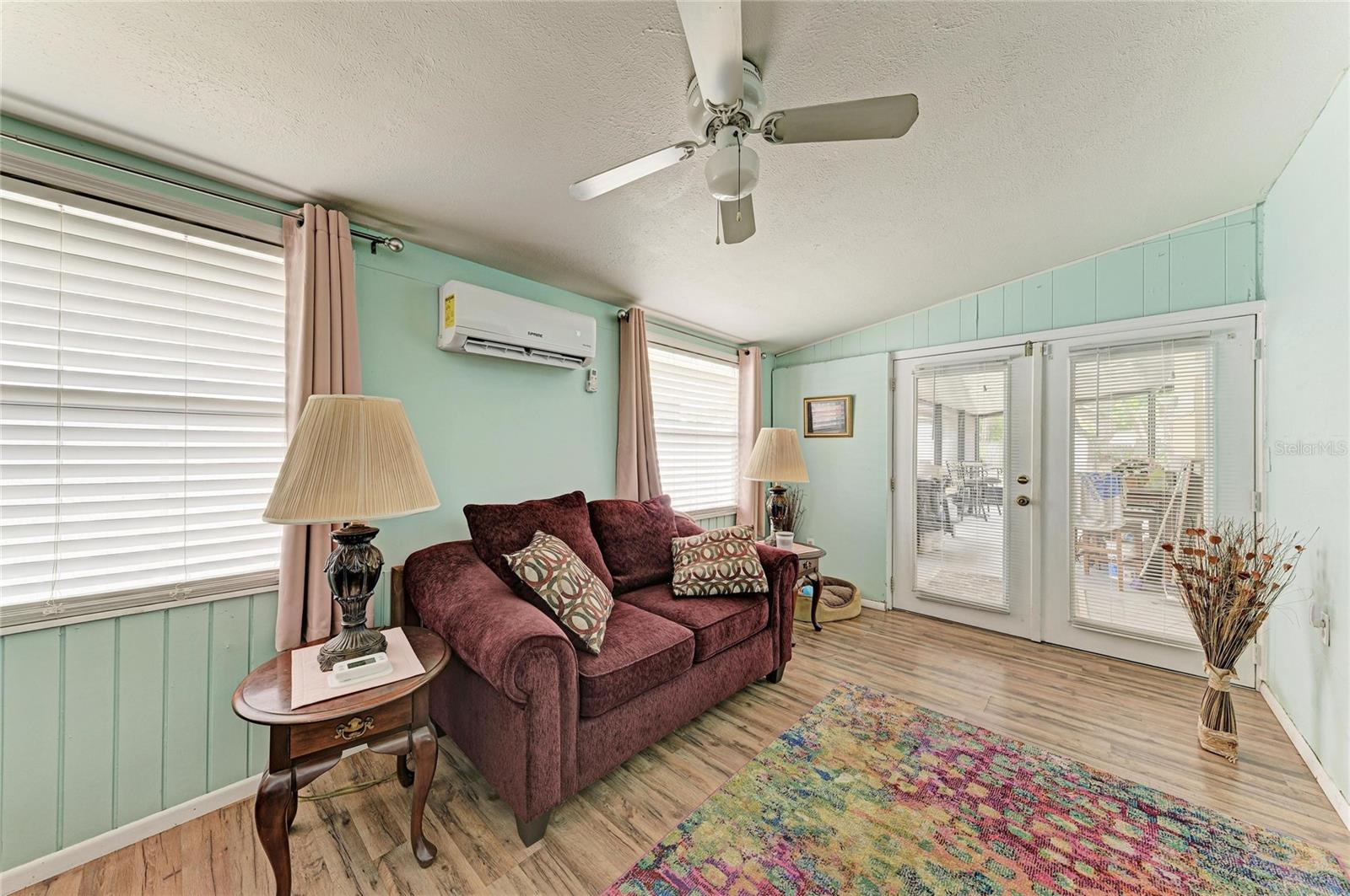HUDSON PARK - Residential Income