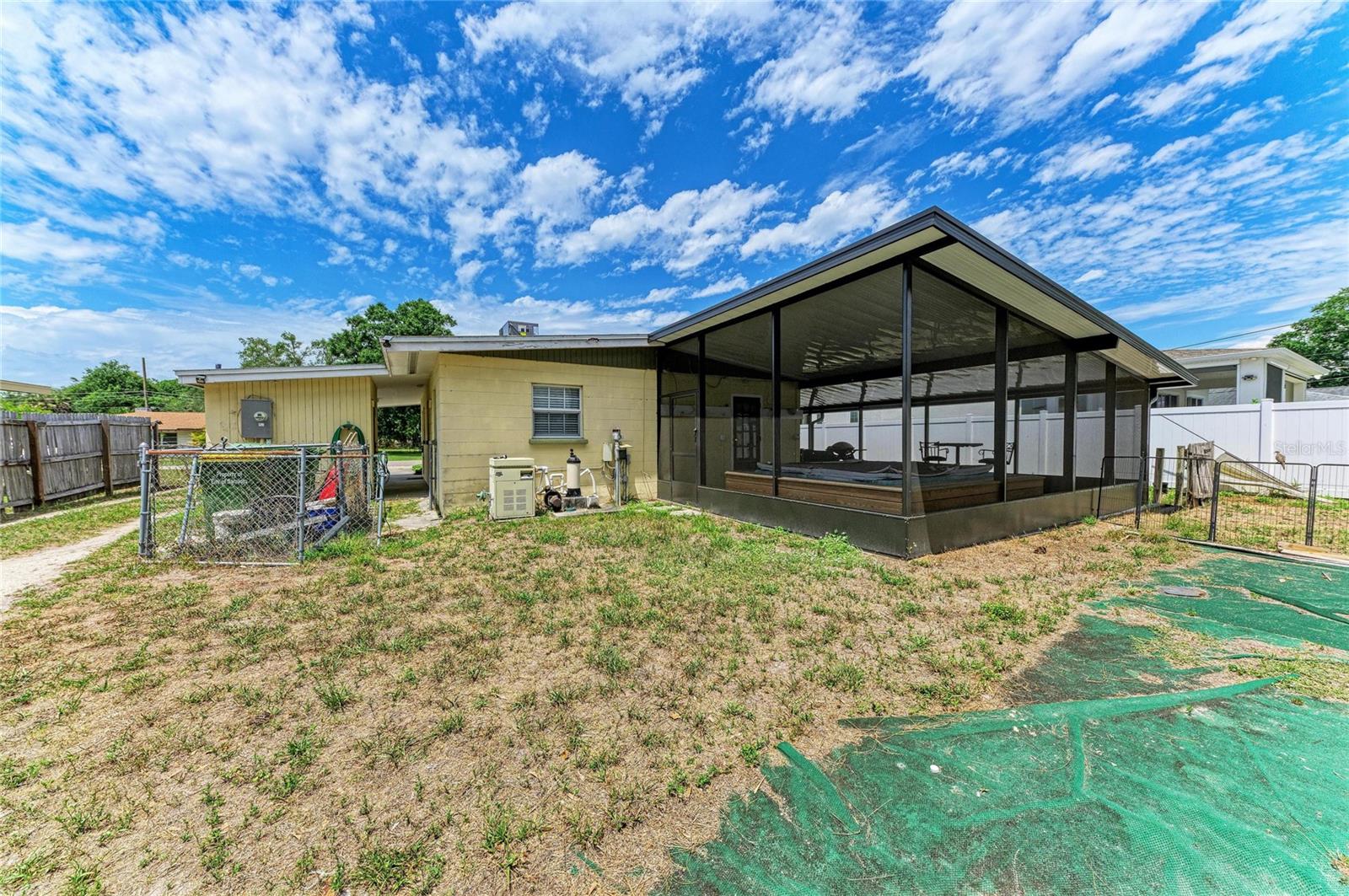 HUDSON PARK - Residential Income