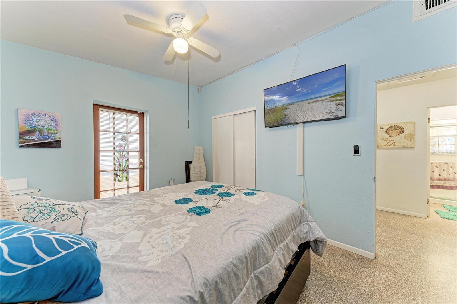 HUDSON PARK - Residential Income