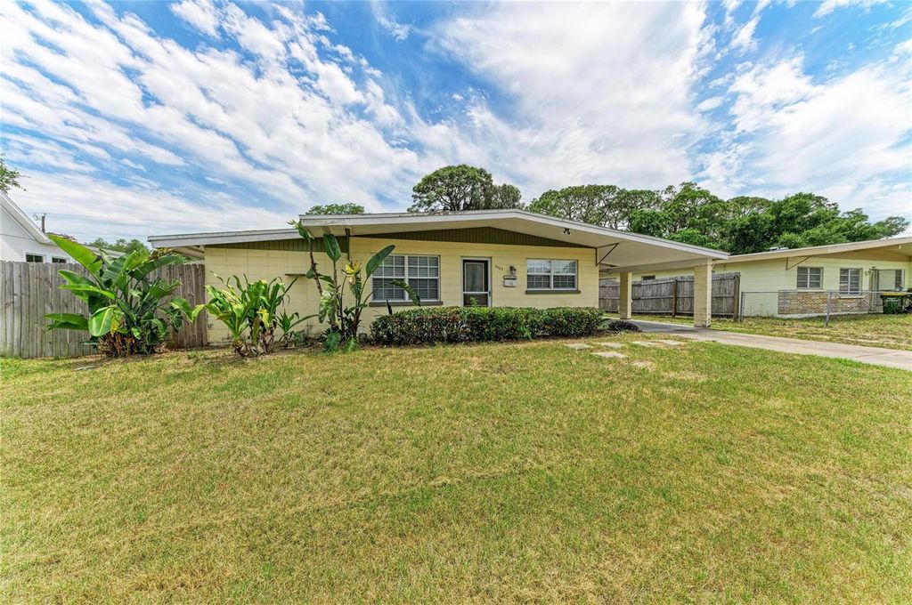 Photo of 2564 Wood Street, Sarasota, FL 34237 (MLS # A4693167)