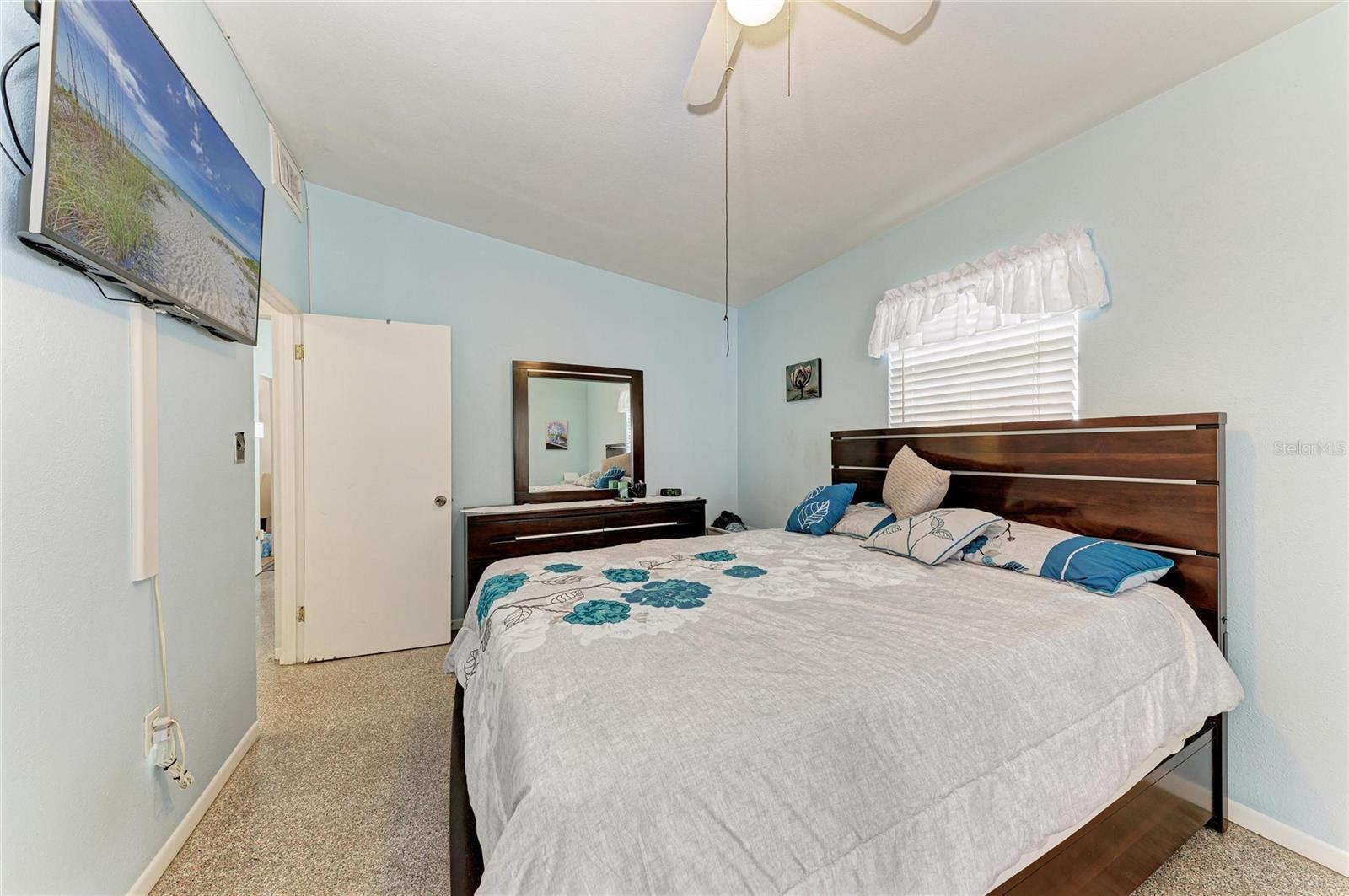 HUDSON PARK - Residential Income