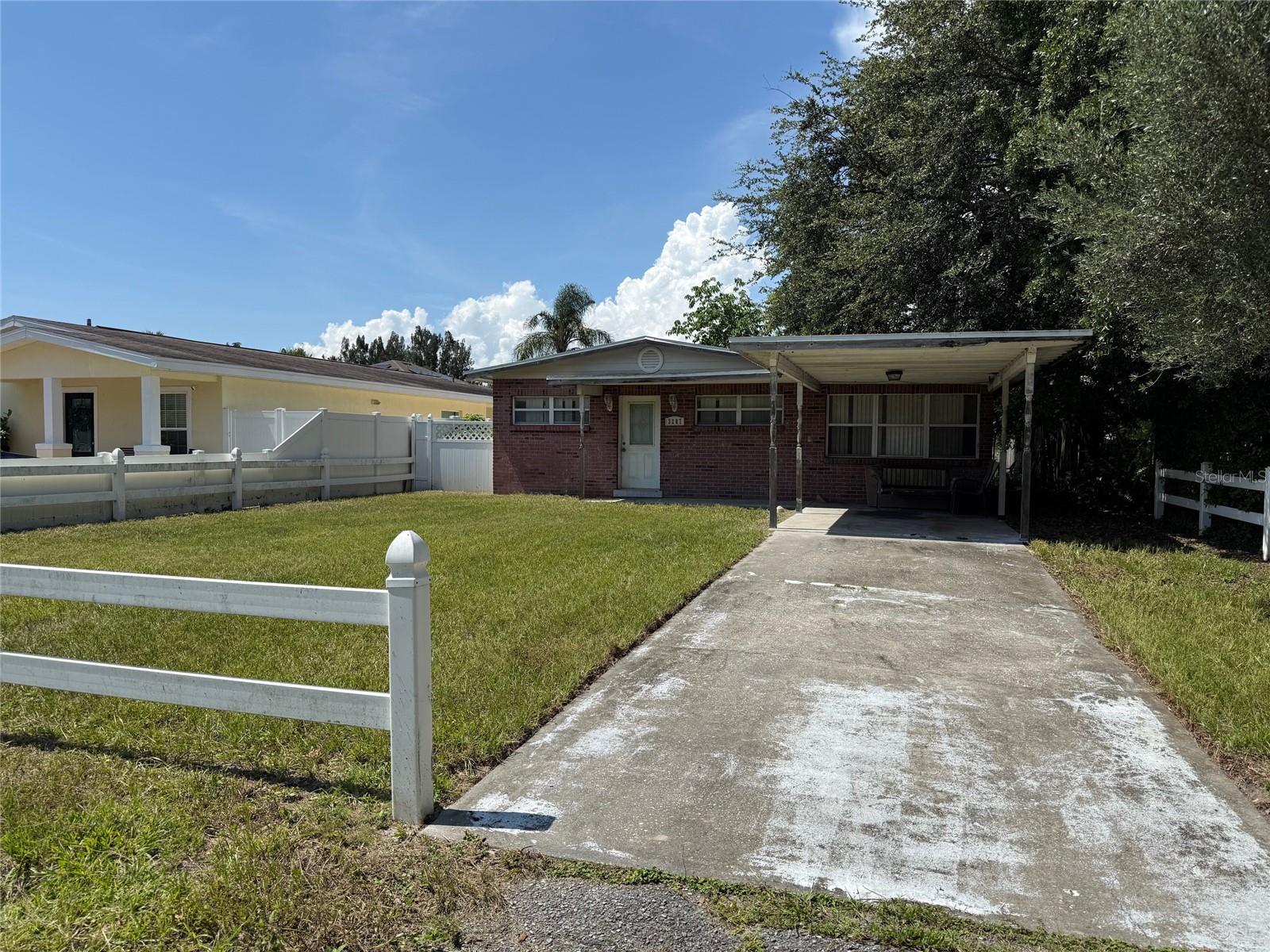 A great opportunity to build your dream home on this X Flood zone property. Home experienced no flooding in
last years storms and no flood insurance is required. The lot is 50' wide by 165' deep so plenty of room to
build your dream home and have a great back yard!