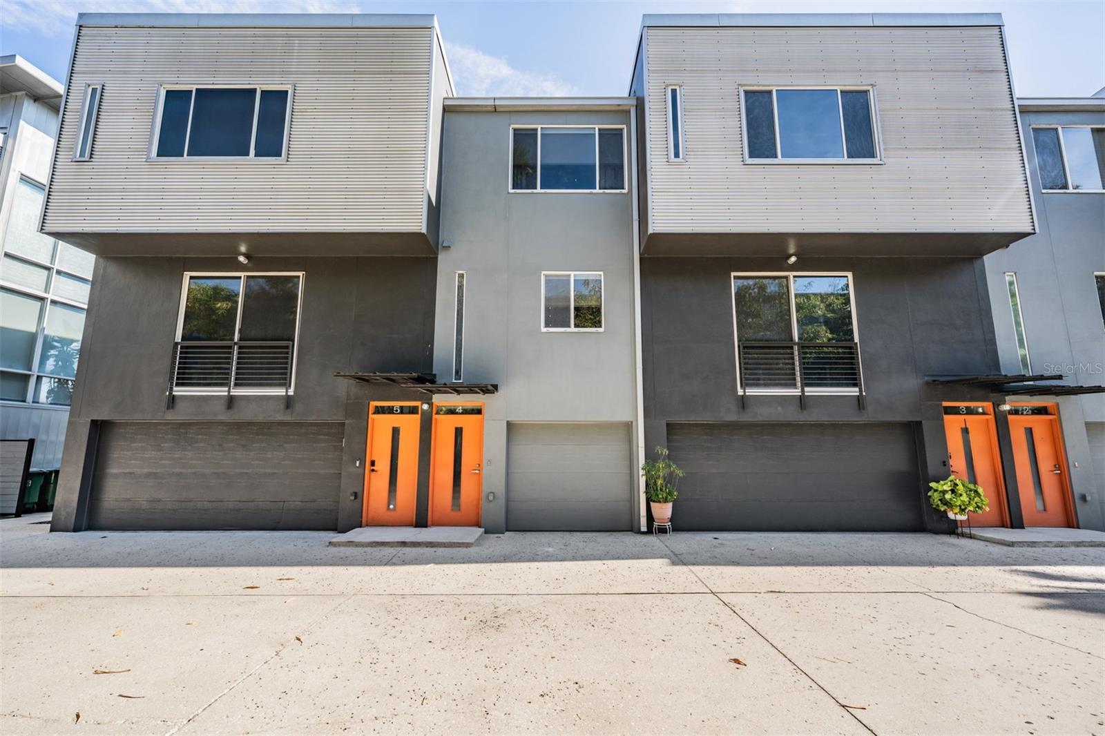 PARKLAND LOFTS - Residential