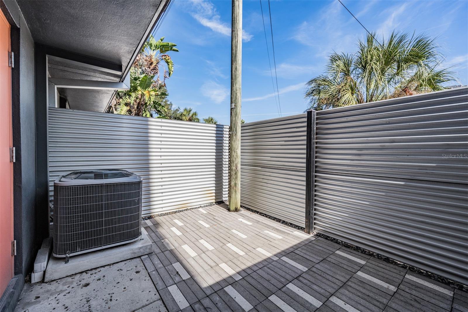 PARKLAND LOFTS - Residential