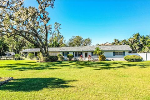 A home in VALRICO