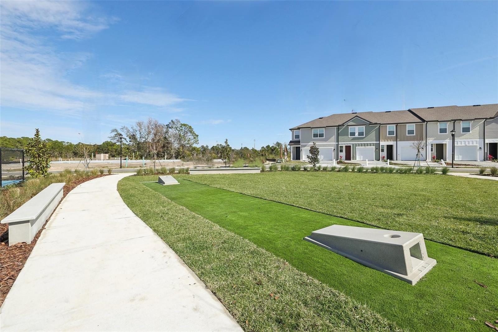 MONTAGUE TOWNHOMES - Residential