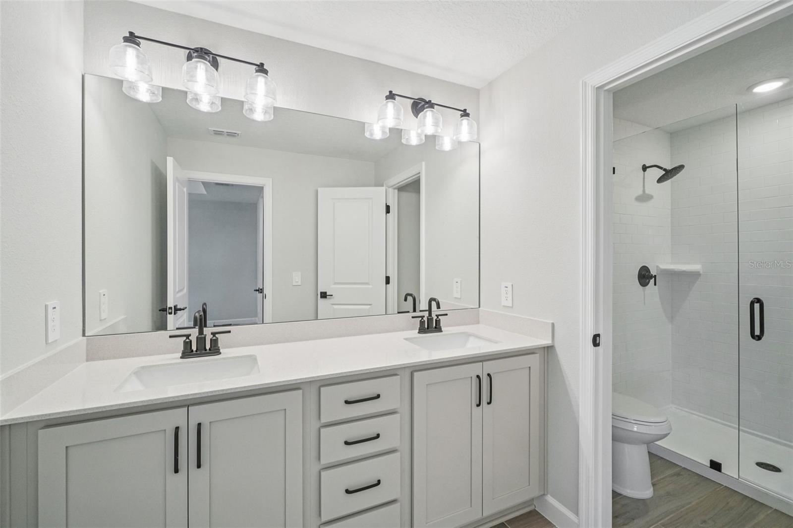 MONTAGUE TOWNHOMES - Residential