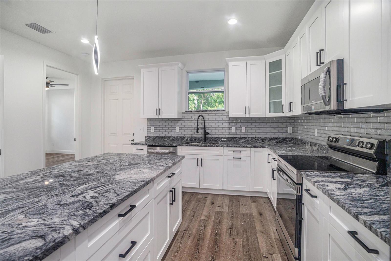 GRANT PARK - Residential