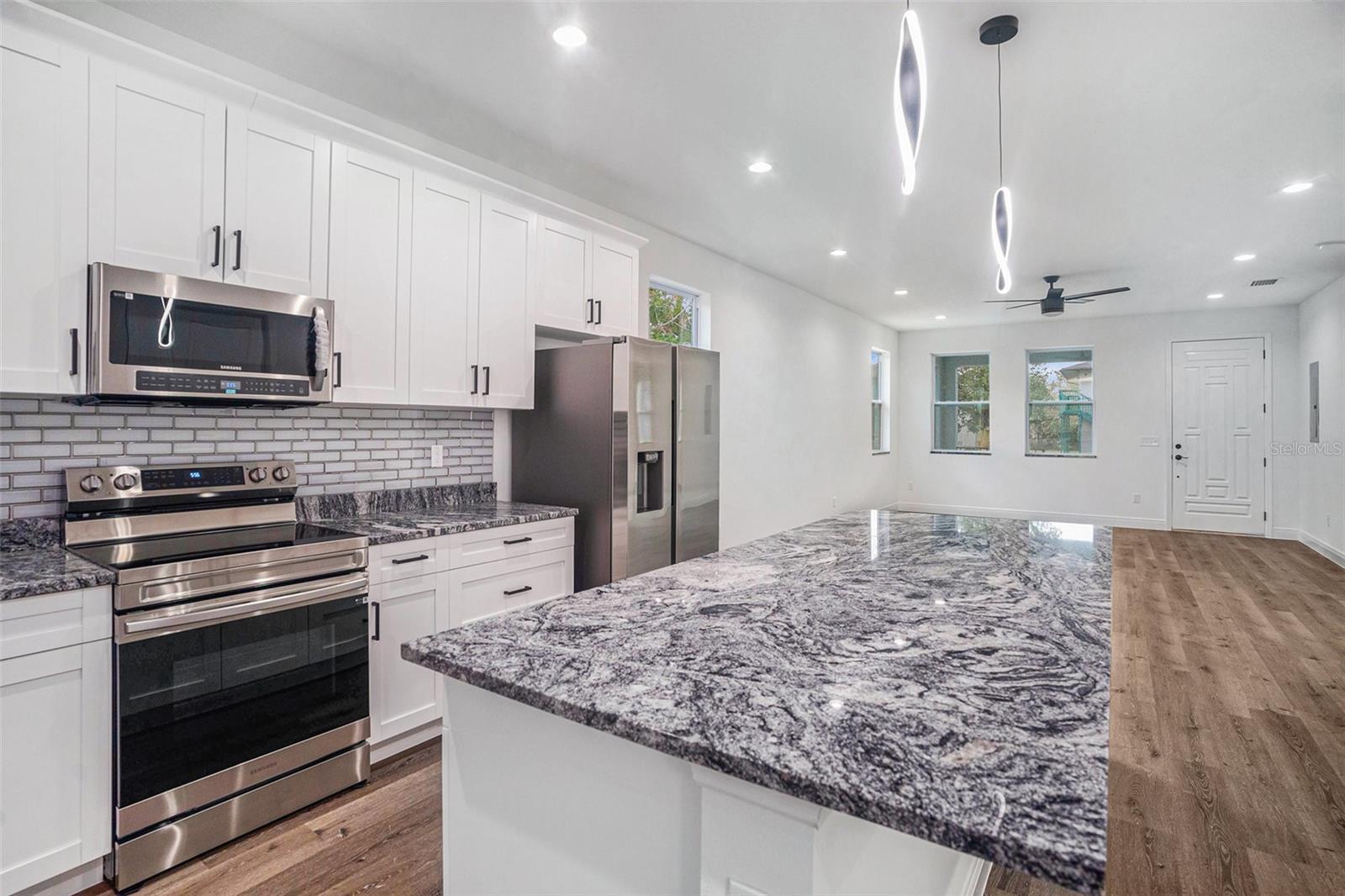 GRANT PARK - Residential