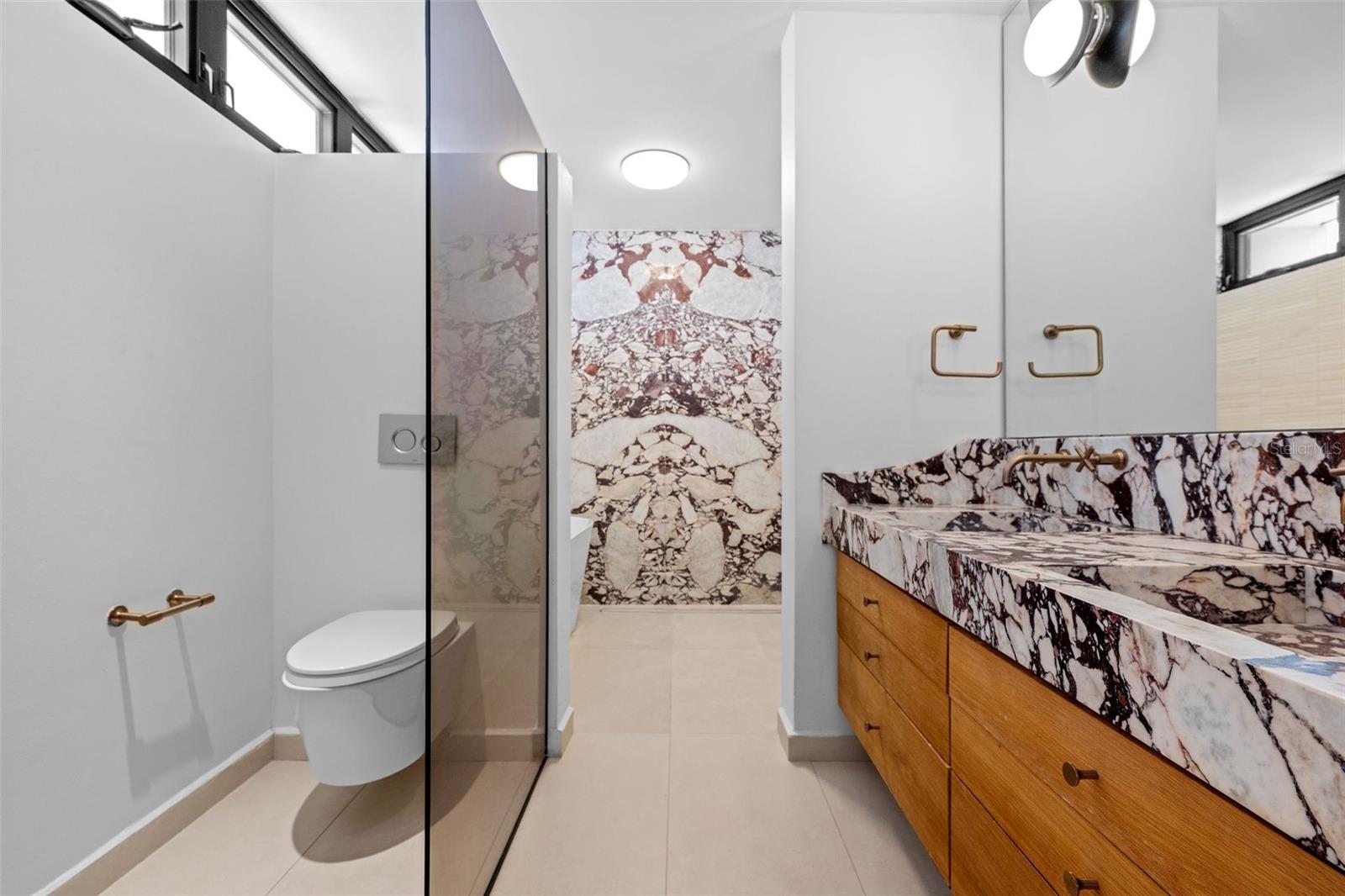 COND. PLACID PARK - Residential