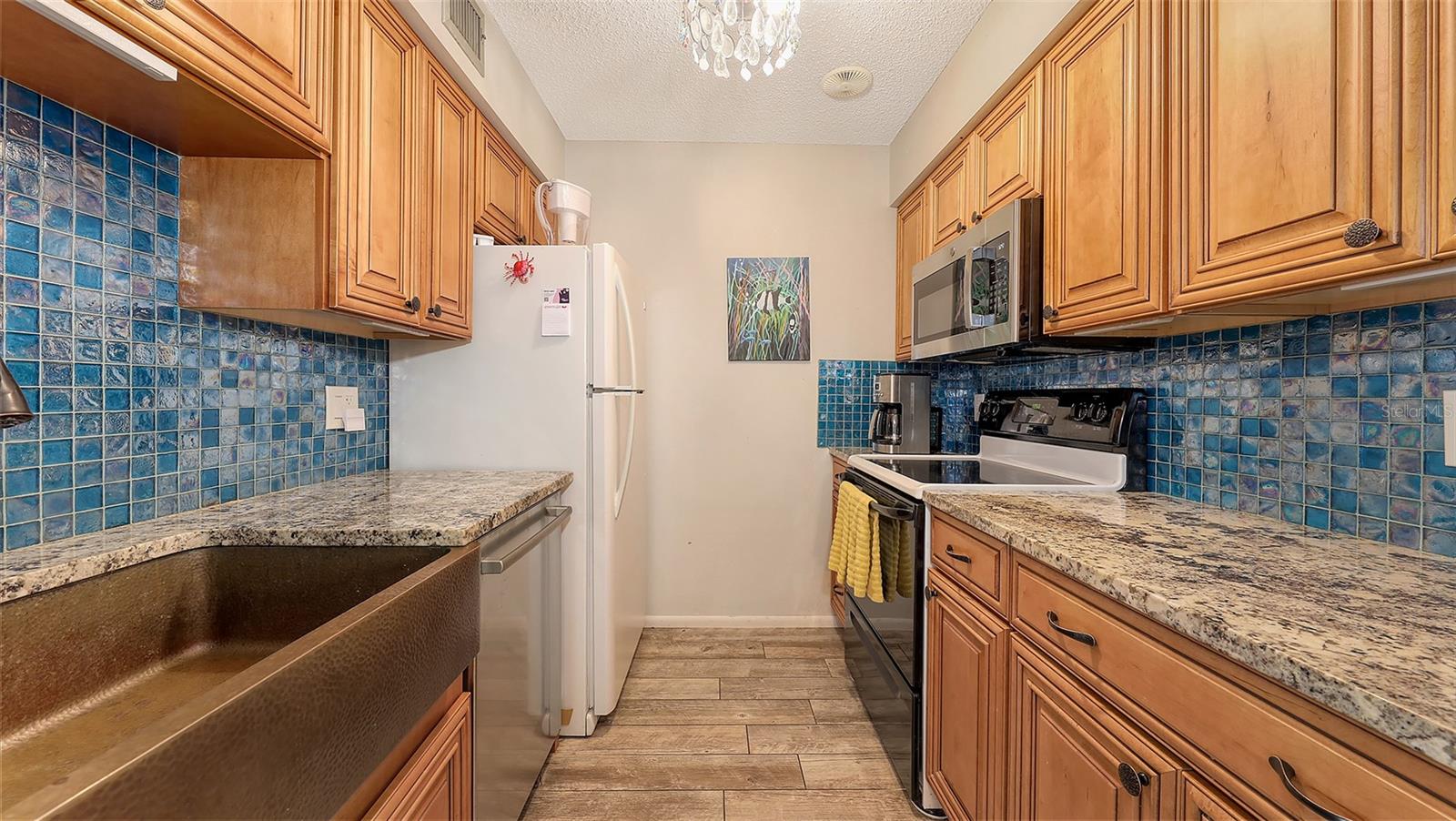 WHITE SANDS VILLAGE - Residential