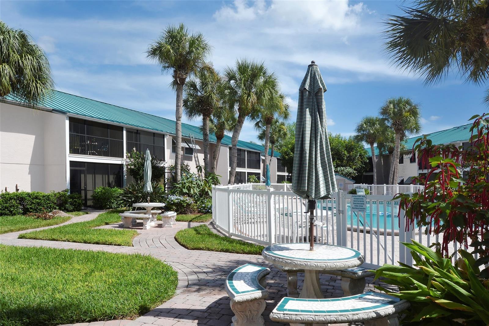 WHITE SANDS VILLAGE - Residential