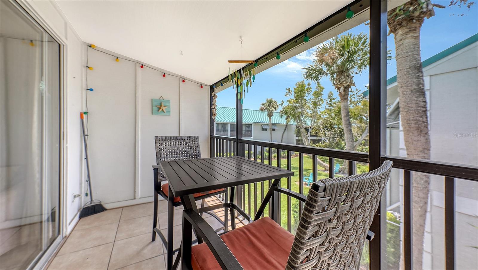 WHITE SANDS VILLAGE - Residential