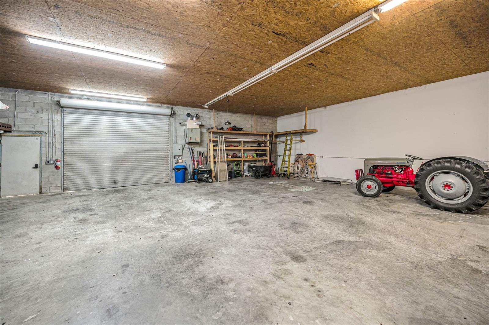 REDEKER - CLASS 1 SUB - Residential