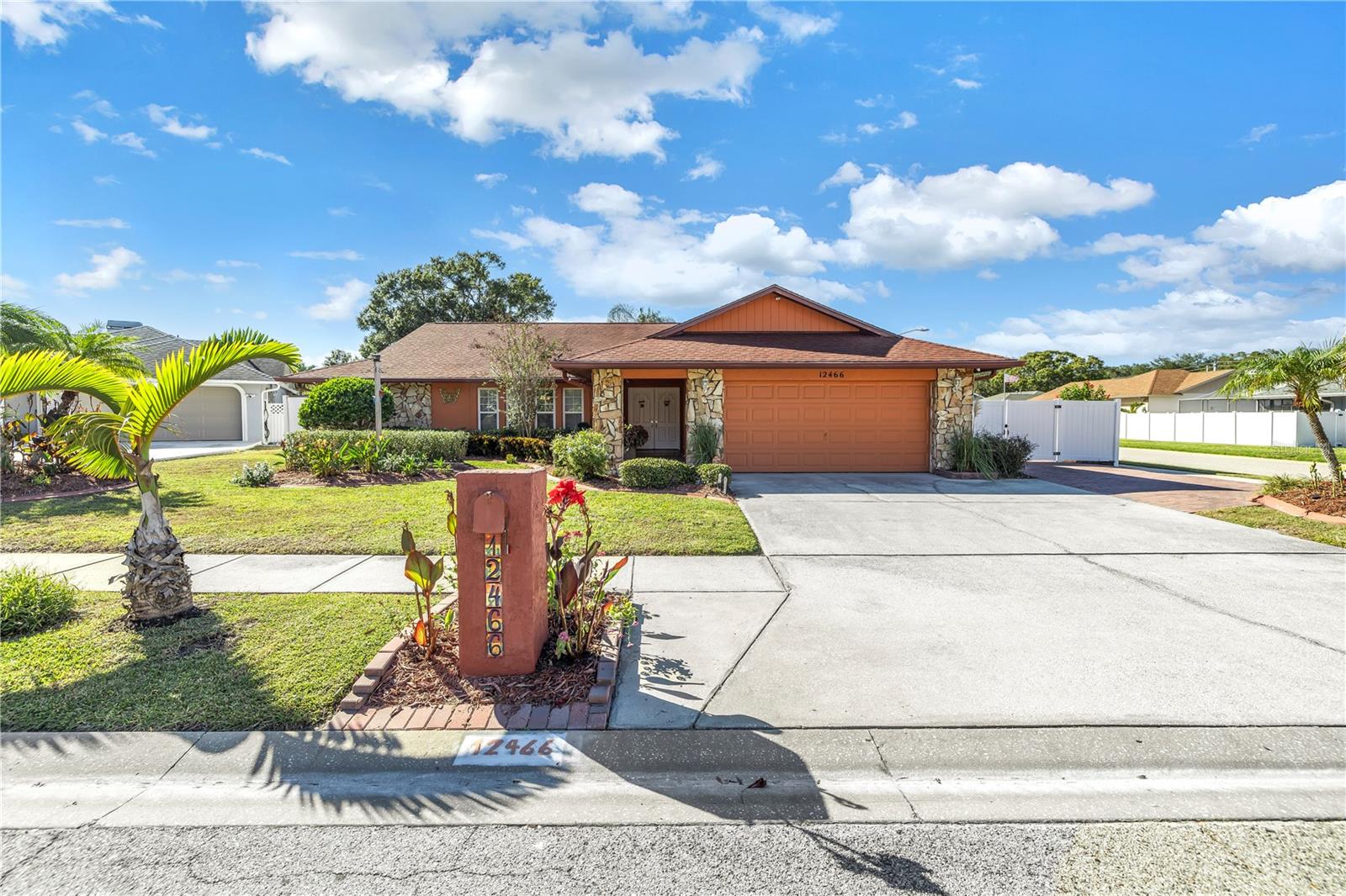 SHADOW PINES ESTATES - Residential