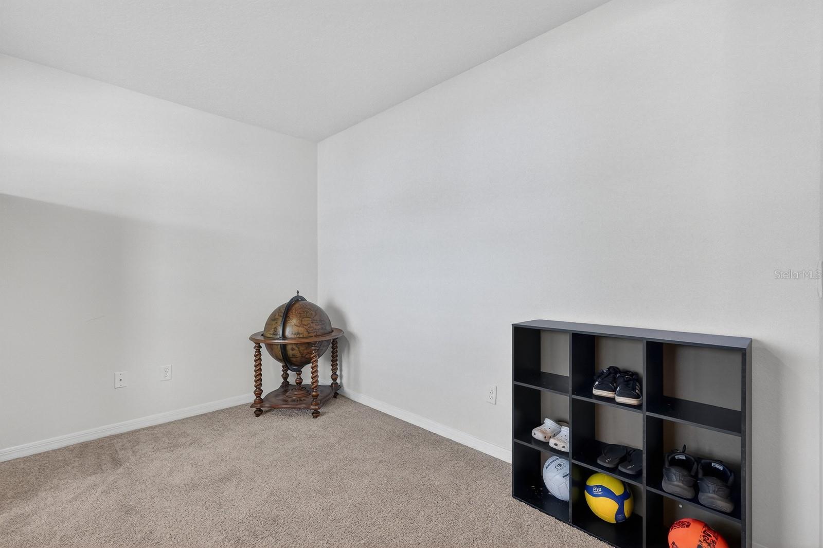 1809 MYRTLEBROOKE DRIVE