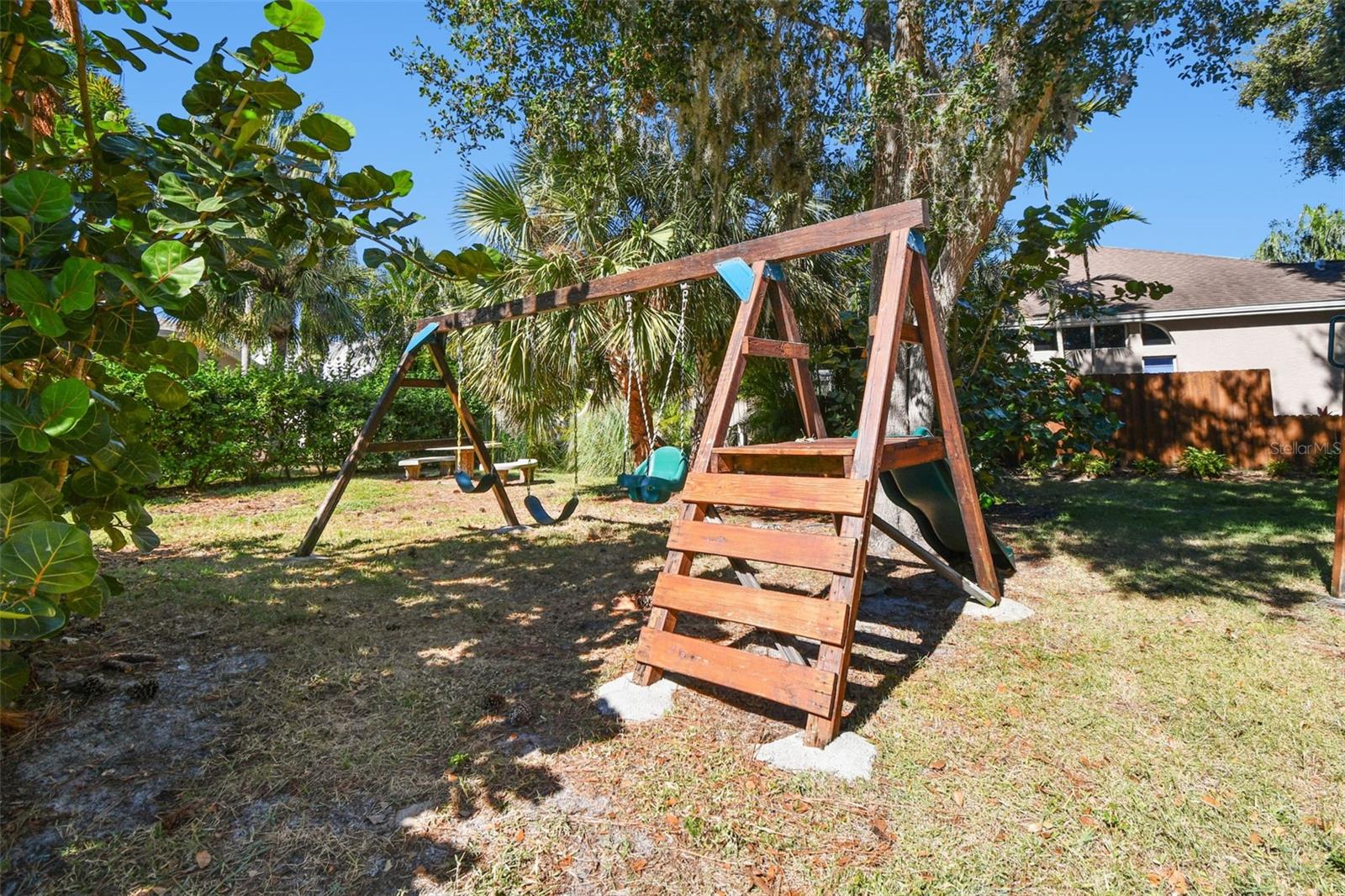 GRASSY POINTE - PH 1 - Residential