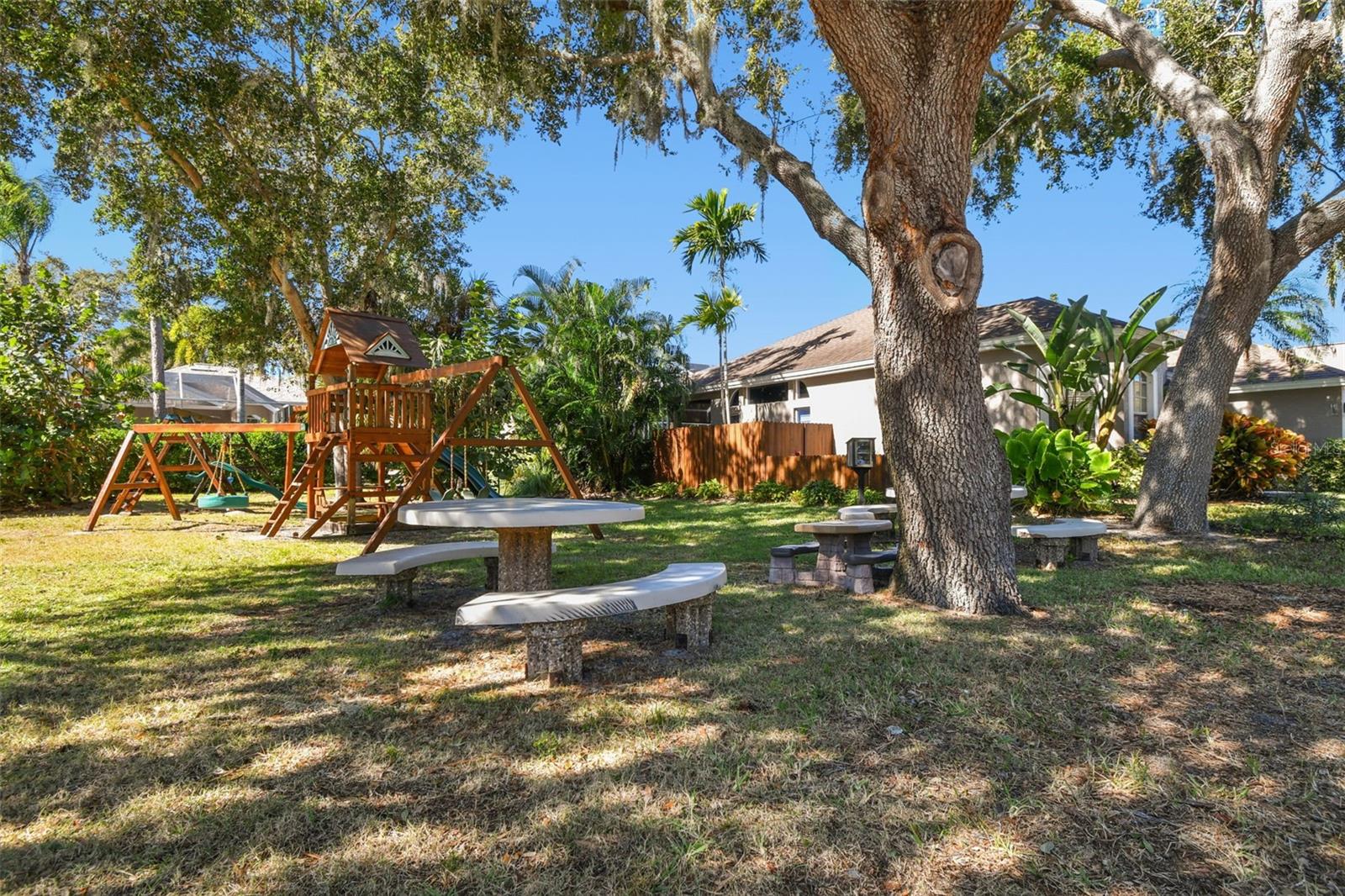 GRASSY POINTE - PH 1 - Residential