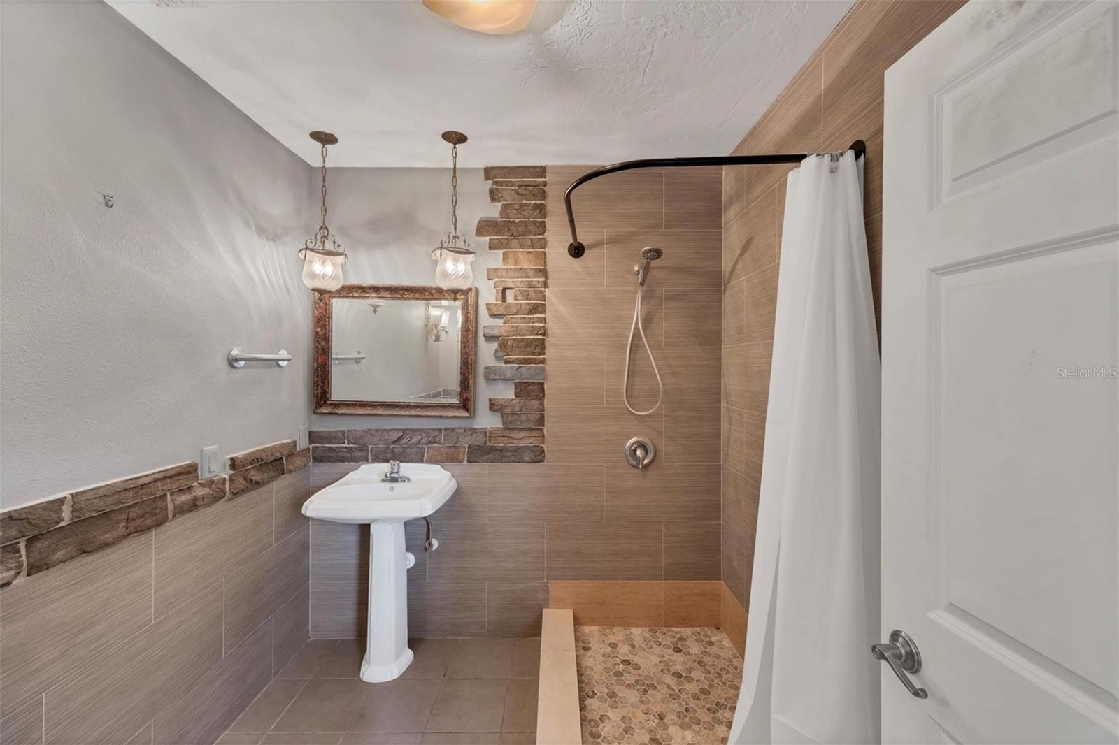 SKINNER & WALTONS AMD - Commercial Sale