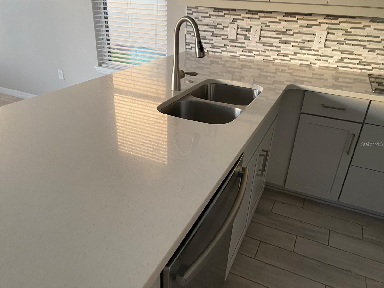 MEADOWS AT HAWKS CREST - Residential Lease