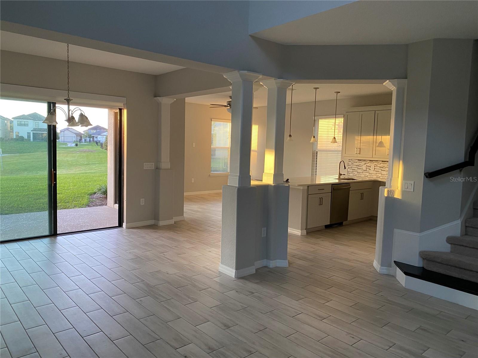 MEADOWS AT HAWKS CREST - Residential Lease