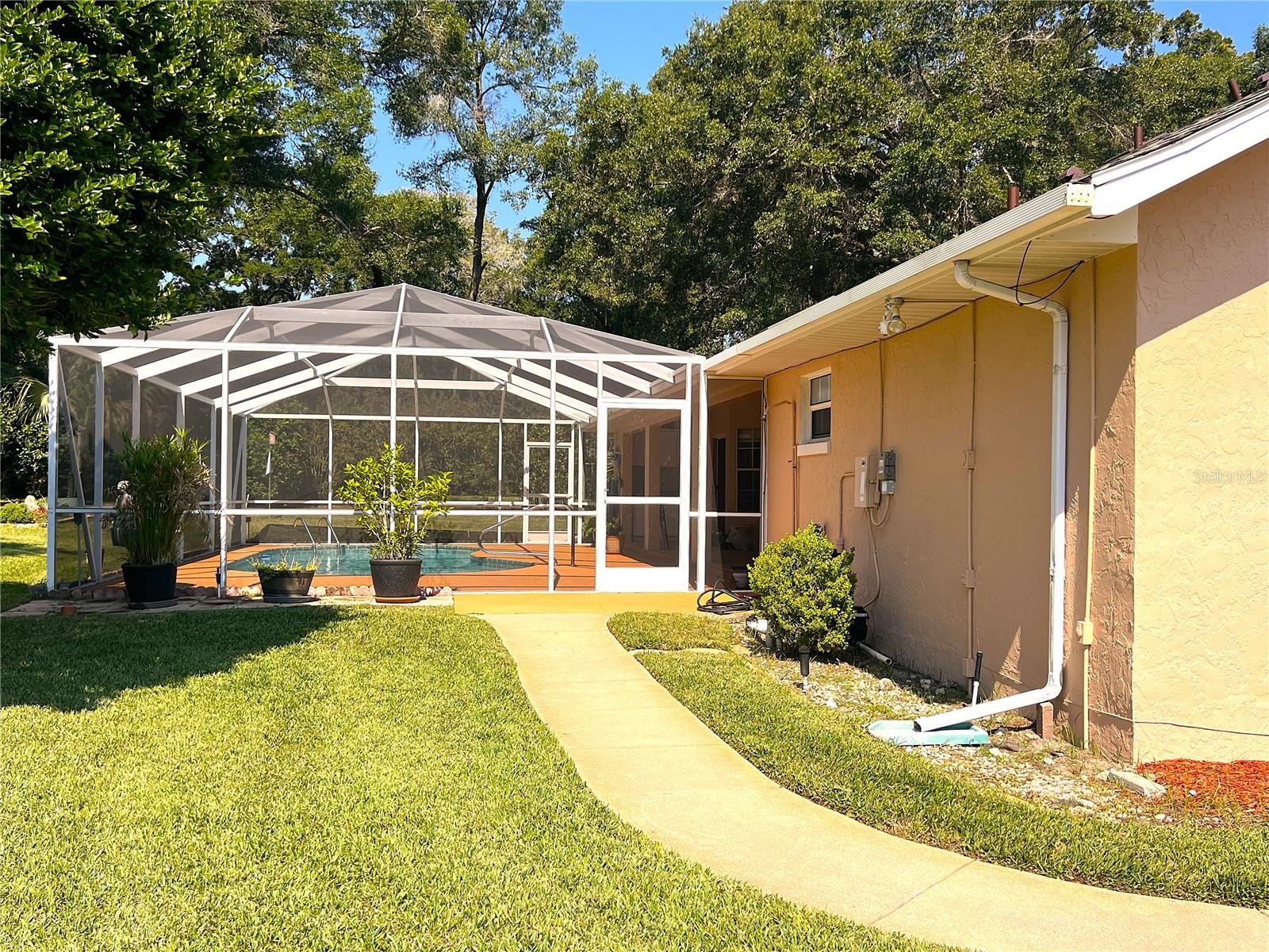 RAINBOW SPRINGS COUNTRY CLUB ESTATES - Residential