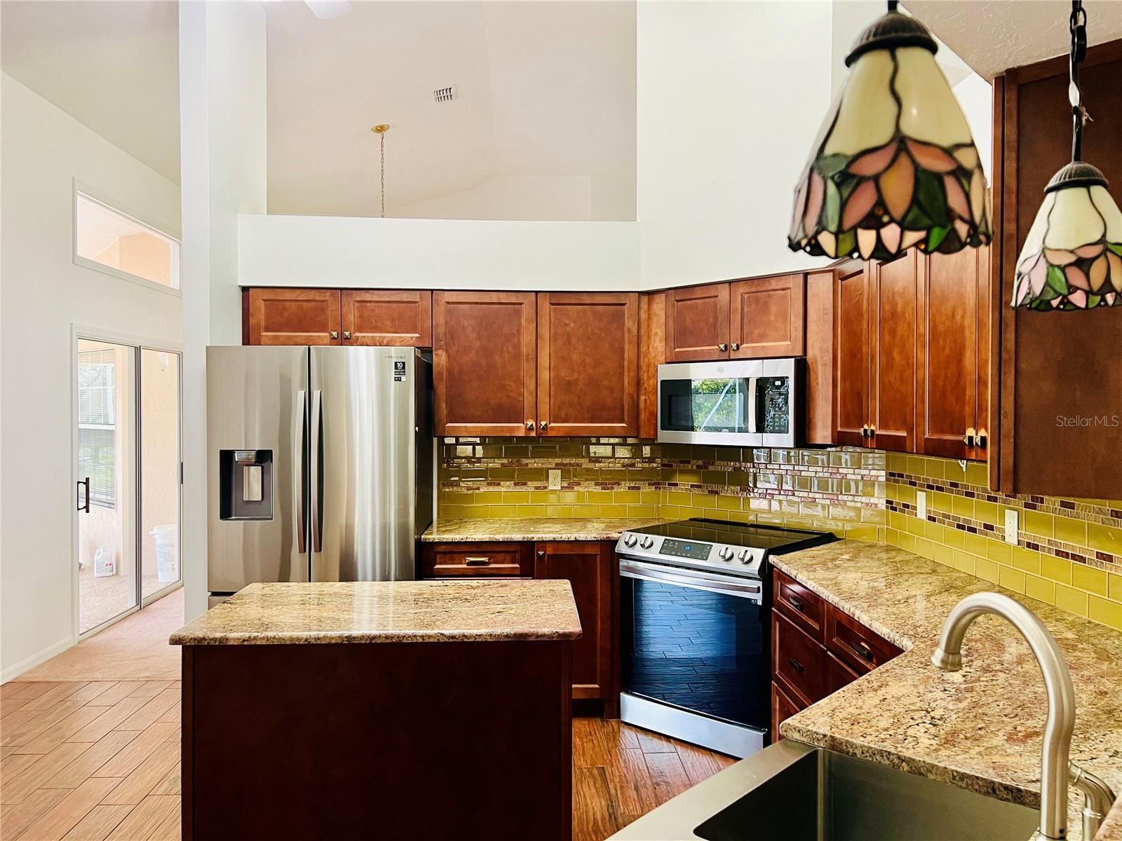 RAINBOW SPRINGS COUNTRY CLUB ESTATES - Residential