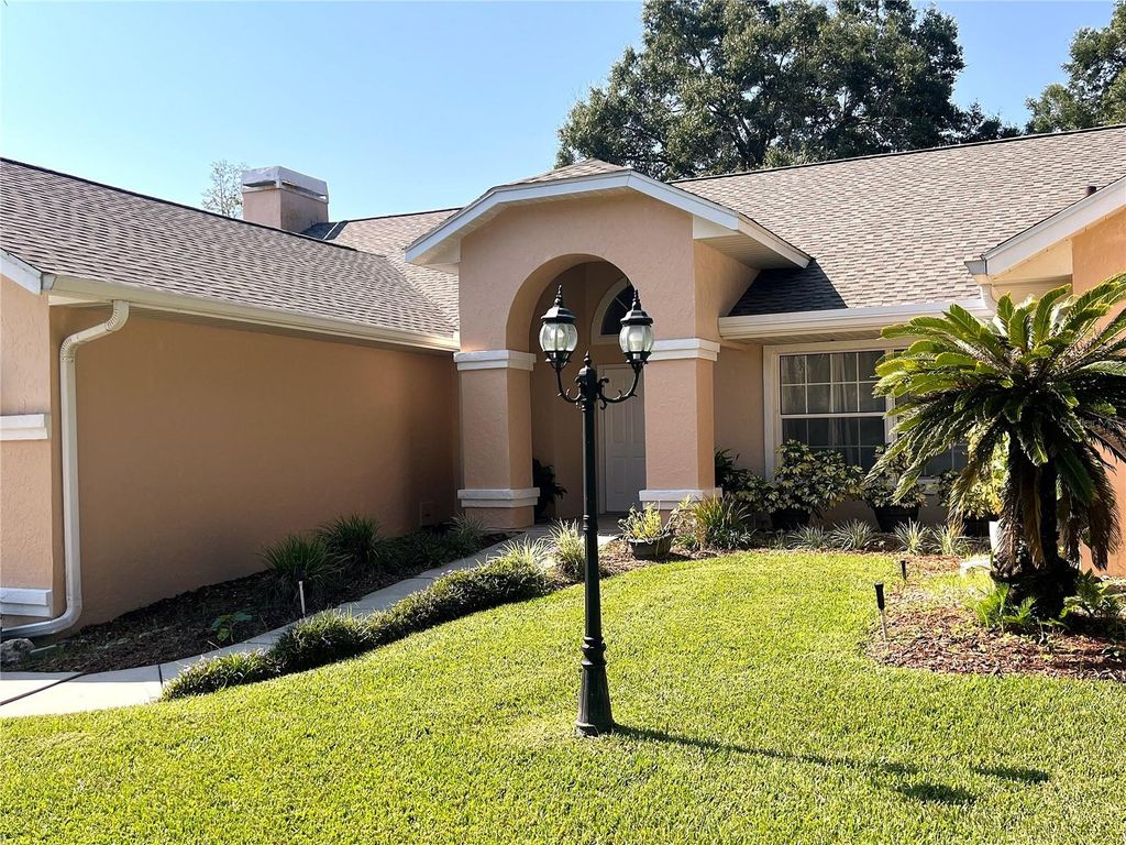 Photo of 19176 SW 93rd Loop, Dunnellon, FL 34432 (MLS # OM716138)