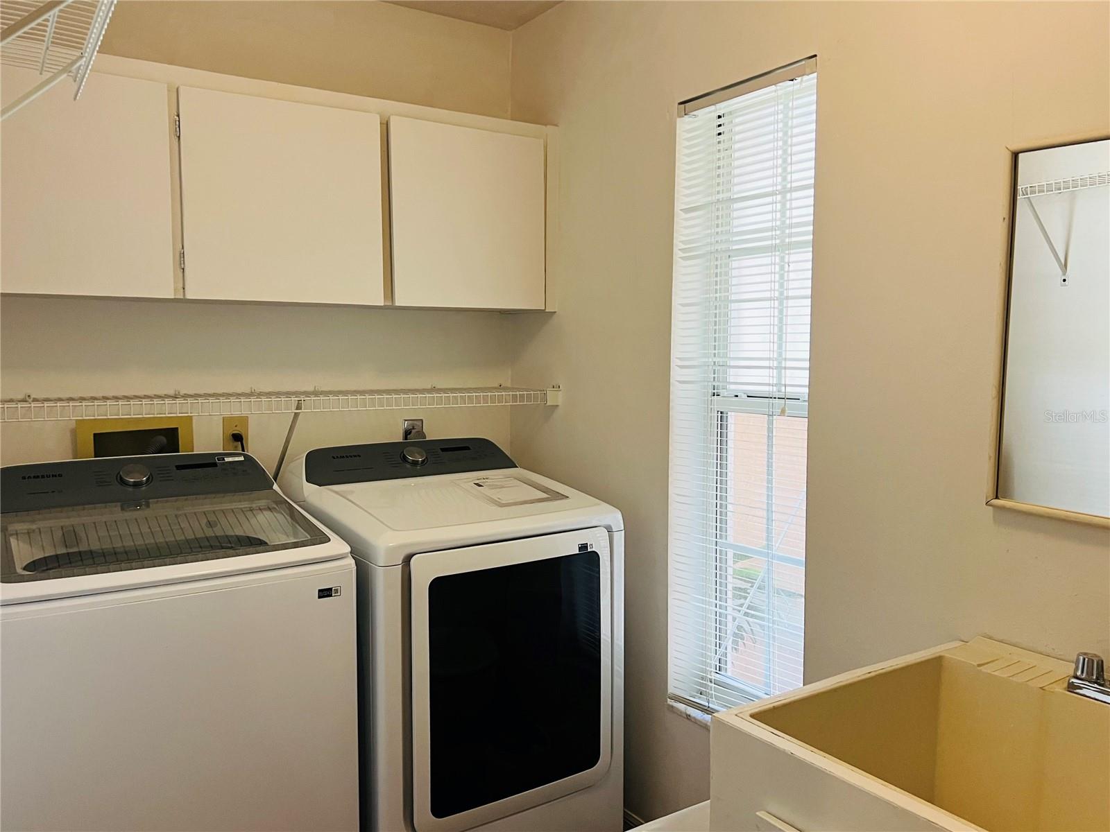 RAINBOW SPRINGS COUNTRY CLUB ESTATES - Residential