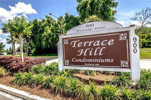A home in DEBARY