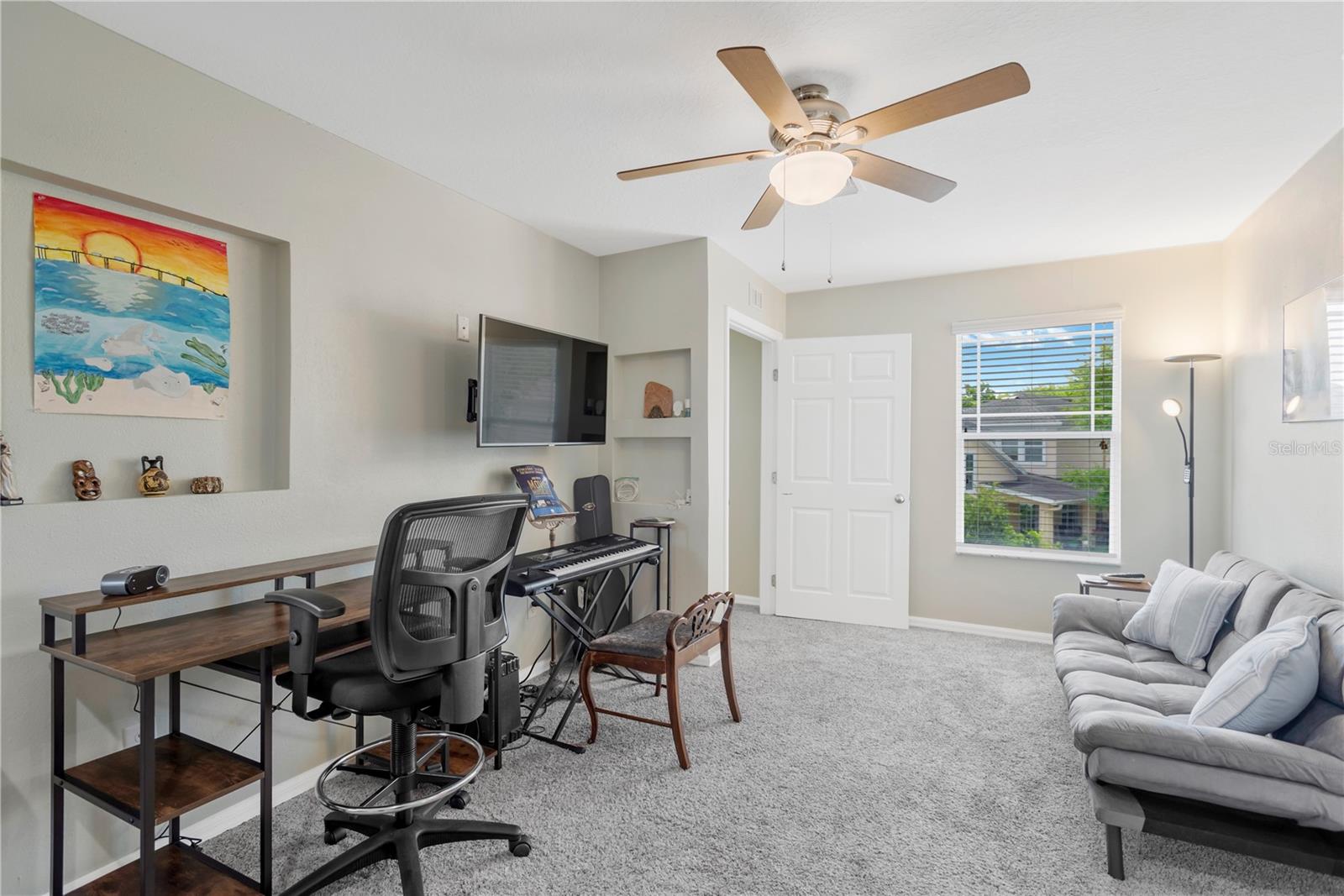 FISHHAWK RANCH TOWNCENTER PHAS - Residential