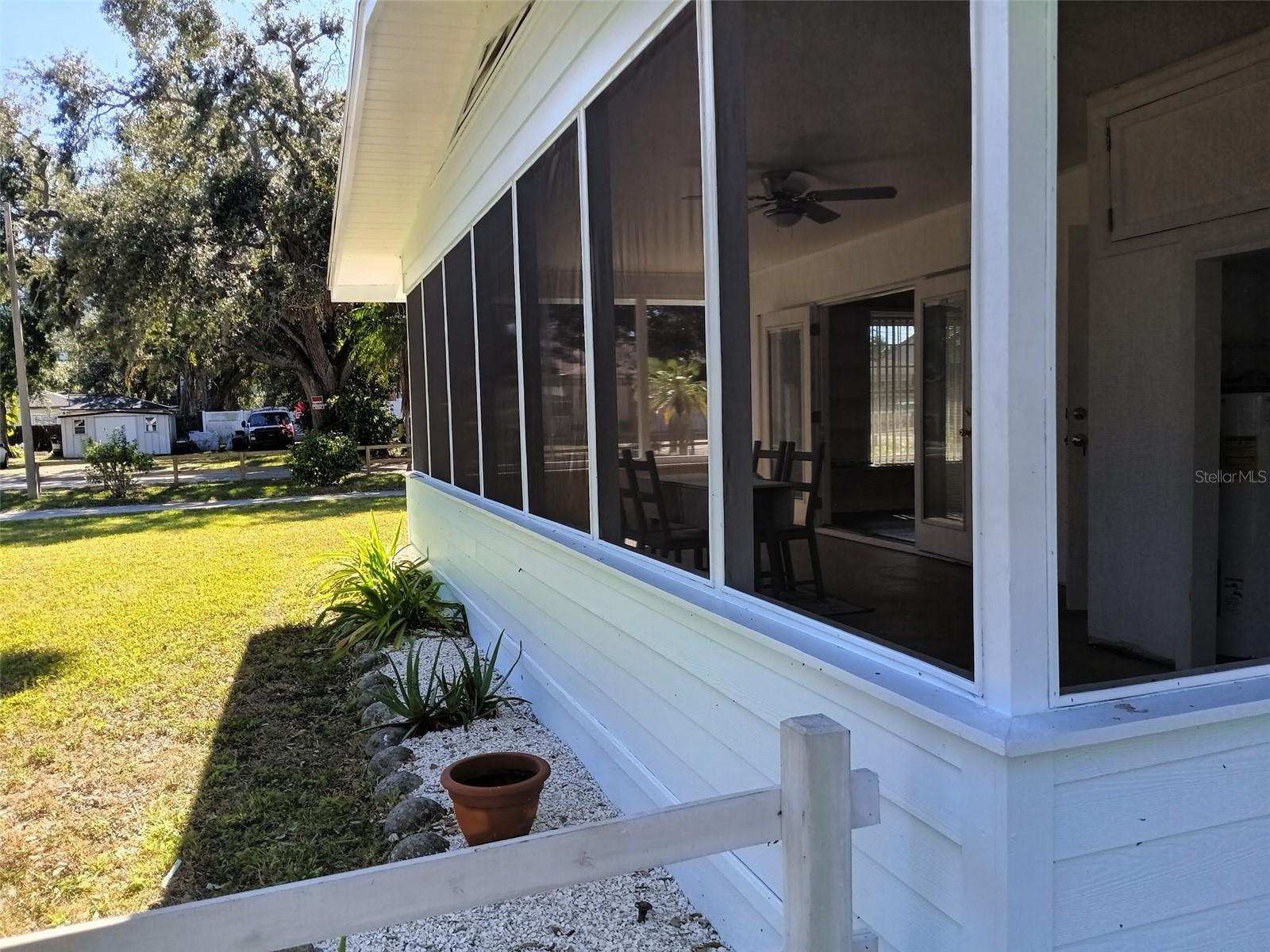 ACREAGE & UNREC - Residential Lease