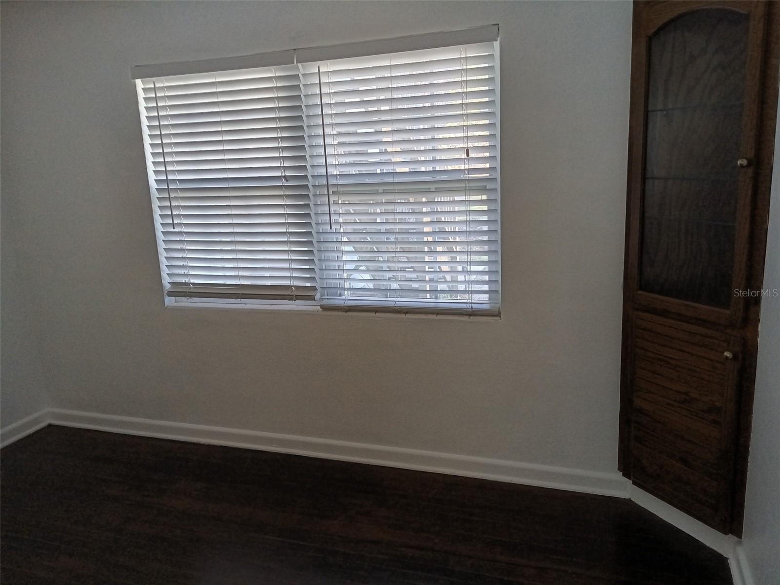 ACREAGE & UNREC - Residential Lease