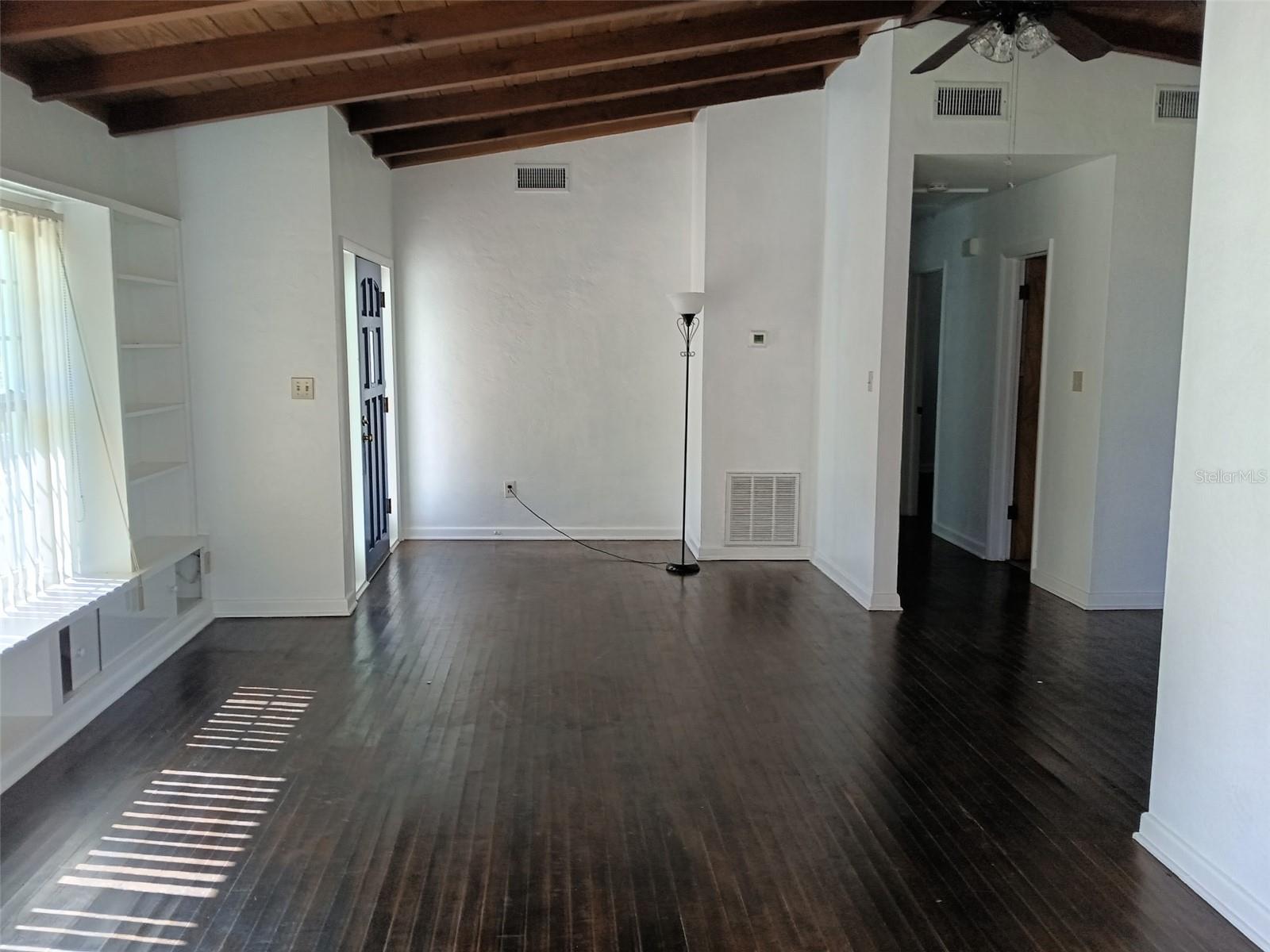 ACREAGE & UNREC - Residential Lease