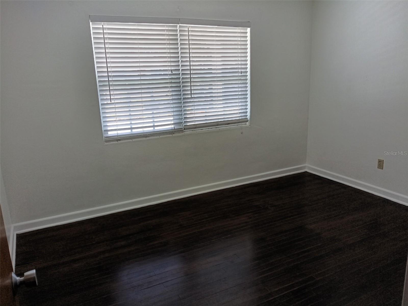 ACREAGE & UNREC - Residential Lease