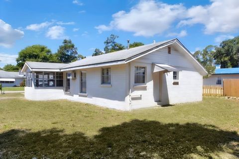 A home in DAYTONA BEACH