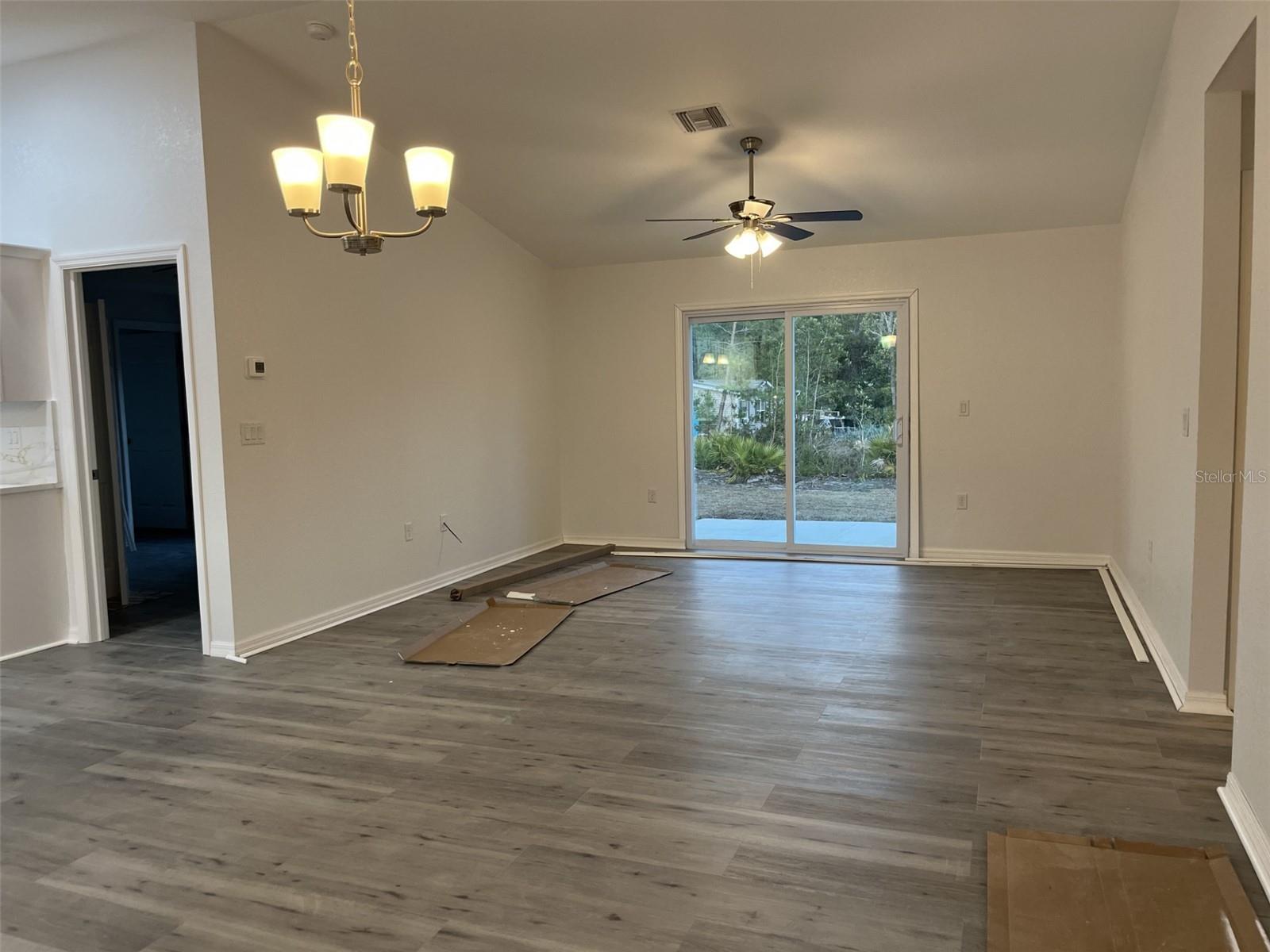 SILVER SPGS SHORES UN 44 - Residential