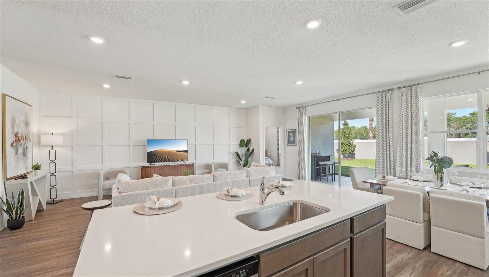 ZEPHYR LAKES - Residential