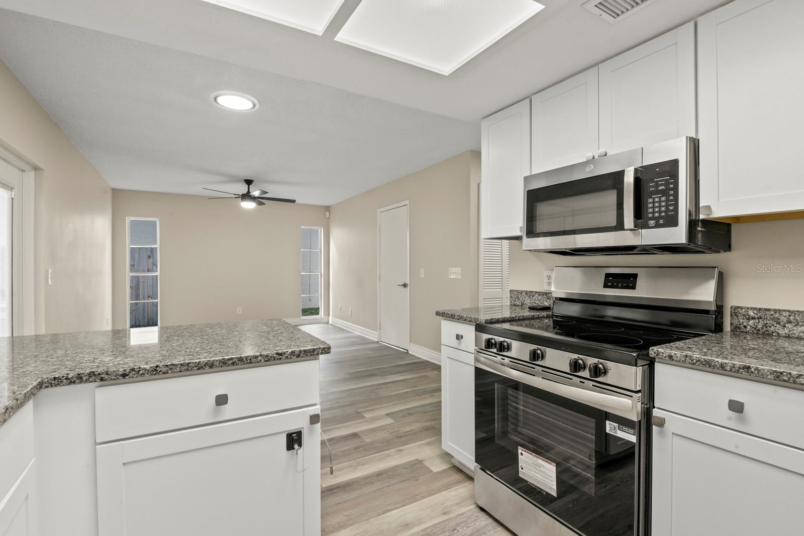 OAKDALE RIVERVIEW ESTATES - Residential