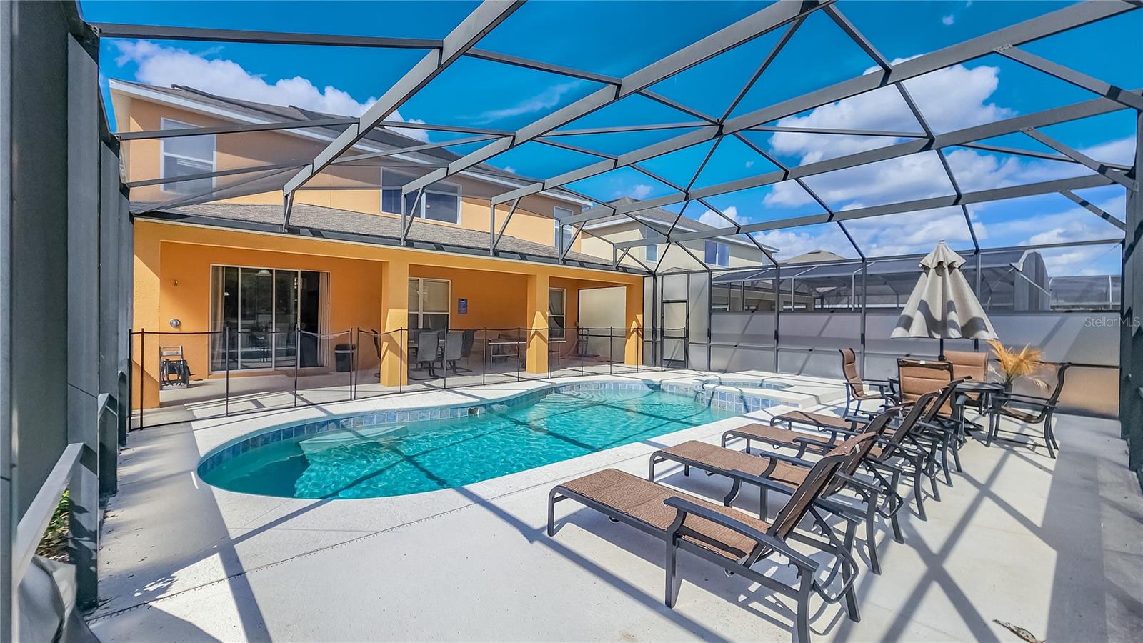 WATERSONG PHASE ONE - Residential