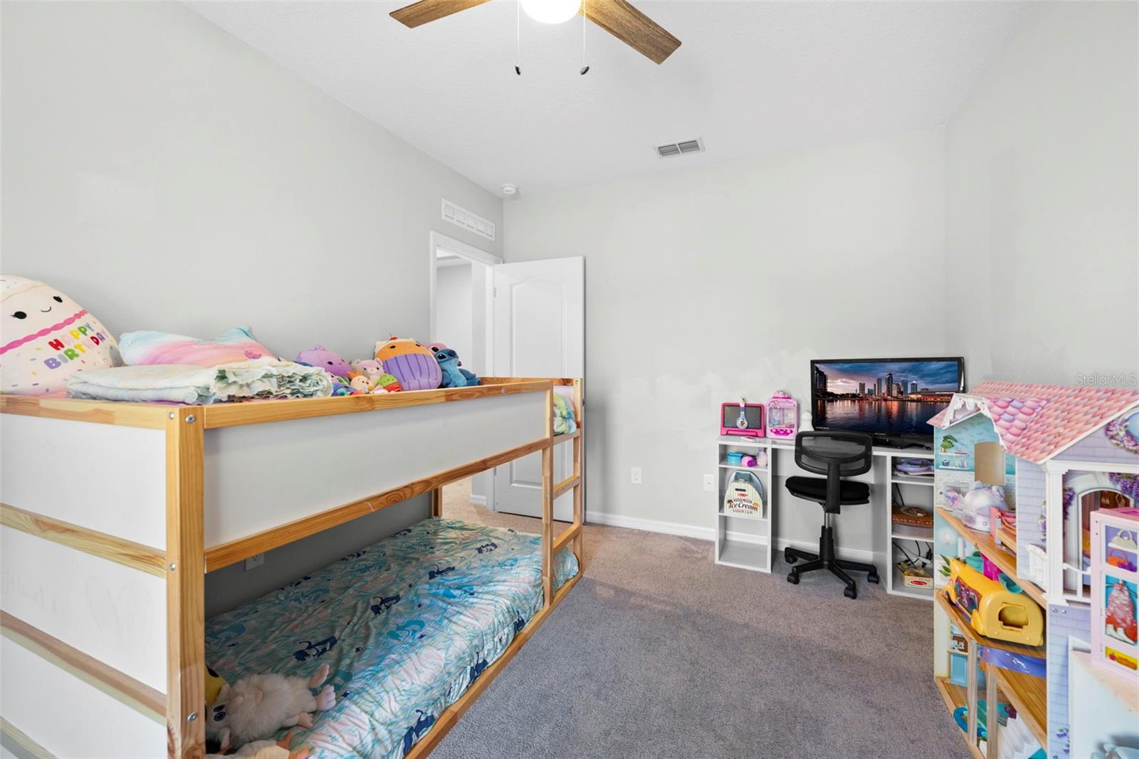 ROYAL HIGHLANDS - Residential